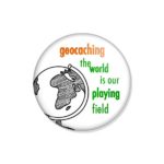 crachá ou íman "geocaching the world is our playing field"
